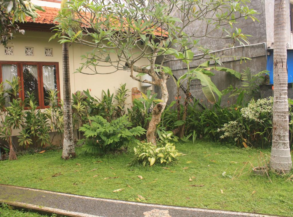 Pondok Loris Guest House Ubud  Exterior photo